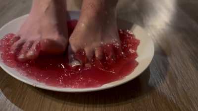 It’s jelly time 😏