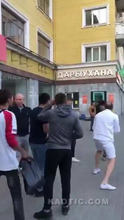 Russian knocks out 2