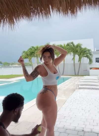 She so bad
