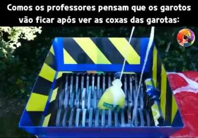 Na minha antiga escola tinha uma regra que proibia as mina de vim com alguma rouba que mostrava as coxa, regra estúpida.