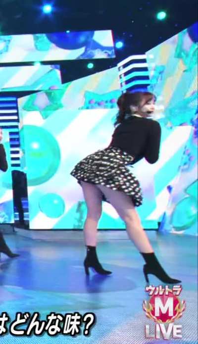 Legs for days...
