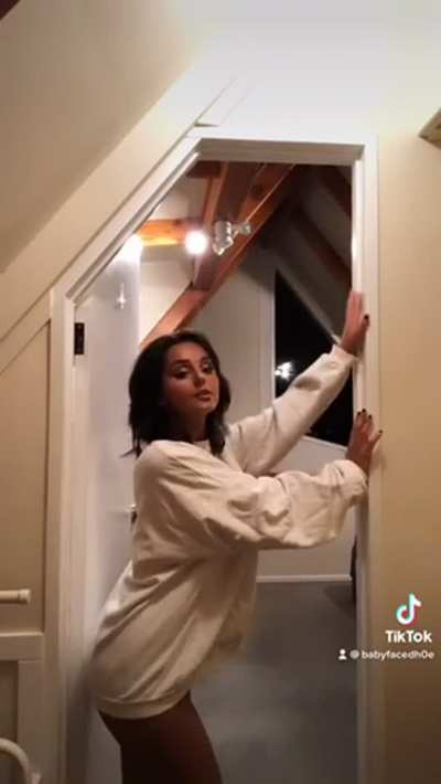 busty petite slut takes on the silhouette challenge 🤤