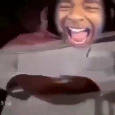Ayo the pizza here