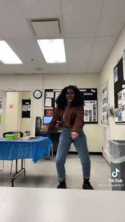 Wish I had a sexy teacher like that