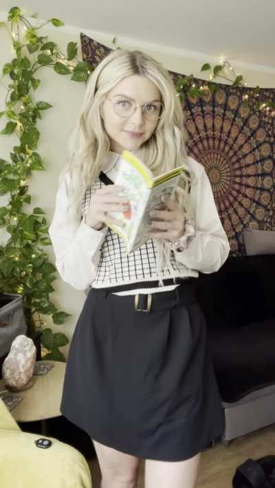 Who’d like to help me study? 📚