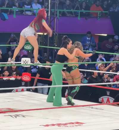 Bayley Lola Vice La Catalina