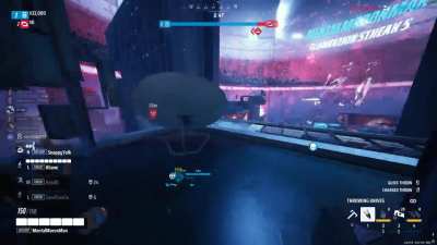Throwing knifes team wipe in Power Shift