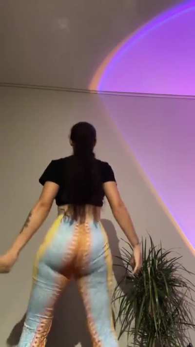 Jiggle