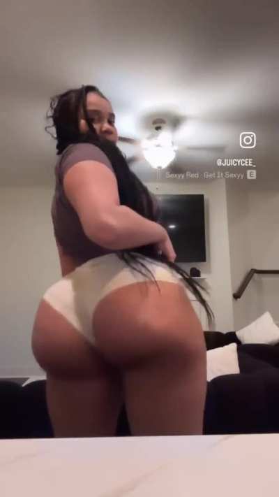 JUICYCEE FINE ASS REALG<wbr>APEAC<wbr>H🍑