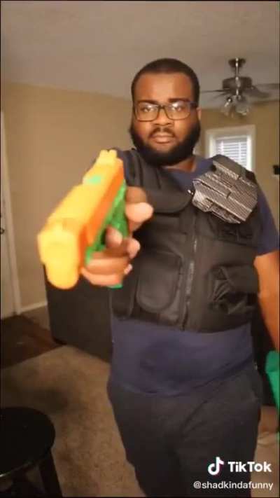 Warzone be like