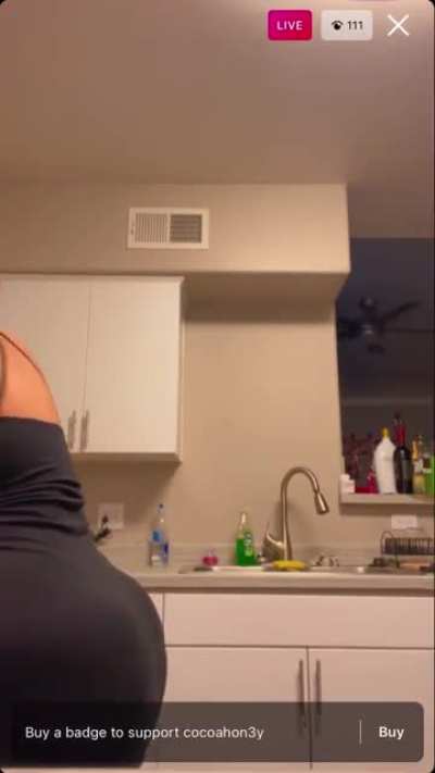 Her lives are deadass better than her onlyfans content 🙆🏾‍♂️🤷🏾‍♂️😅😂😍🍑 but I never subscribed so who’s complaining…