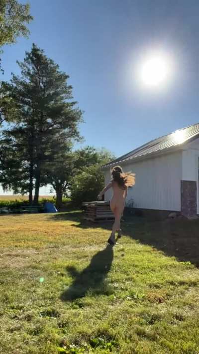 How can you not be this happy naked outside?