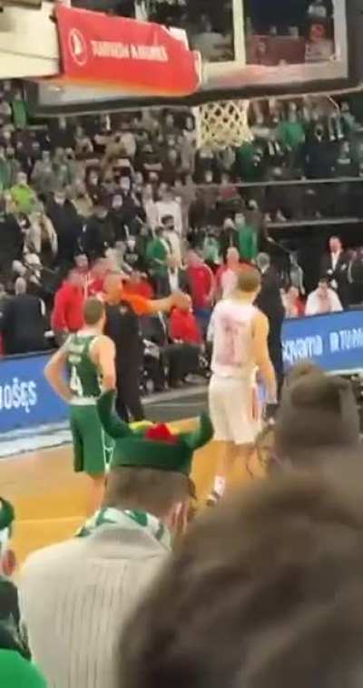 Lithuanians chanting 