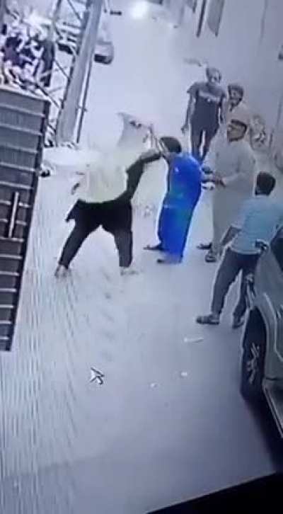 Guy sexually assaults a woman in board daylight and get’s caught