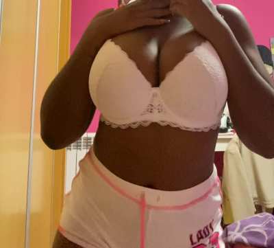 [F19] Do you like chocolate cake?