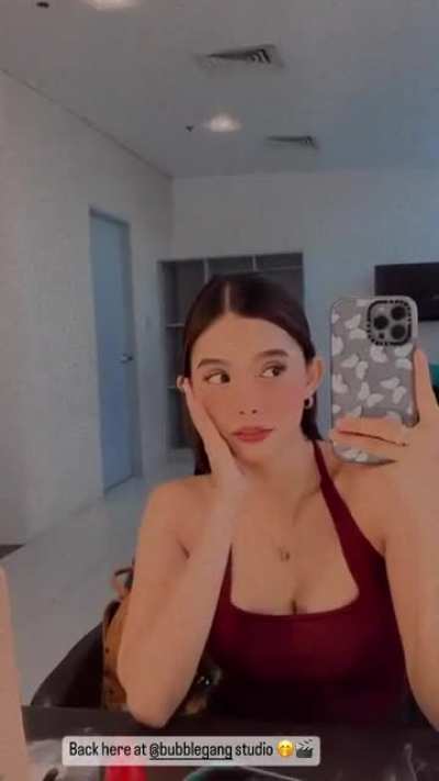 Analyn Barro