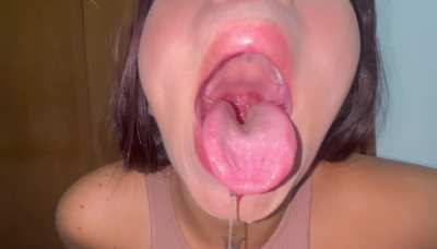 I drool over a dick🤤👅