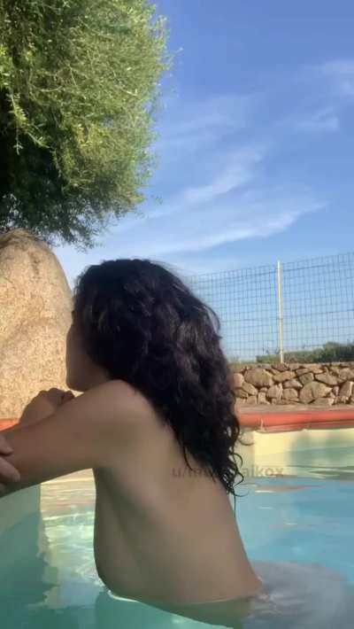Wet tits✨