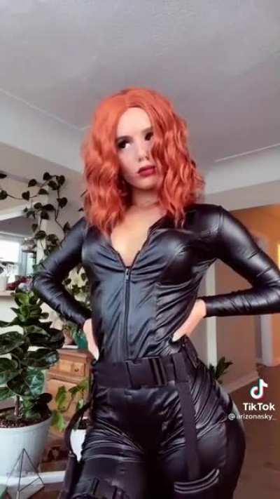 Scarlet Witch cosplay