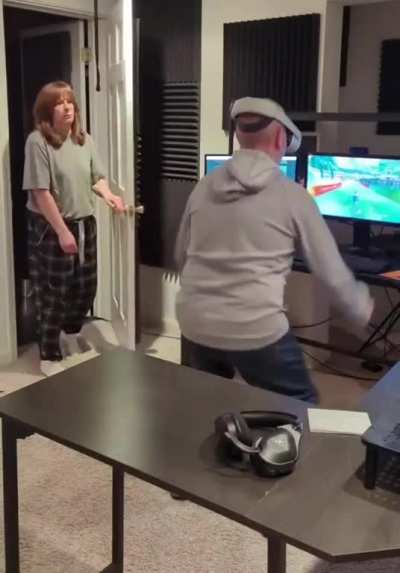 Hope she realizes it's a skiing game