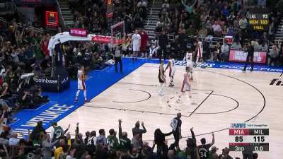 [Highlight] Ingles hits the contested stepback triple to beat the buzzer to end the 3rd. Bucks have hit 22 threes in the game