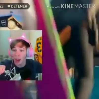 Confundió a sirenoman con Poseidón