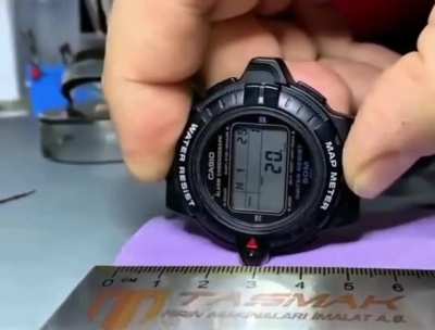 Casio watch from 1989 calculate accurate travel distance on paper maps: