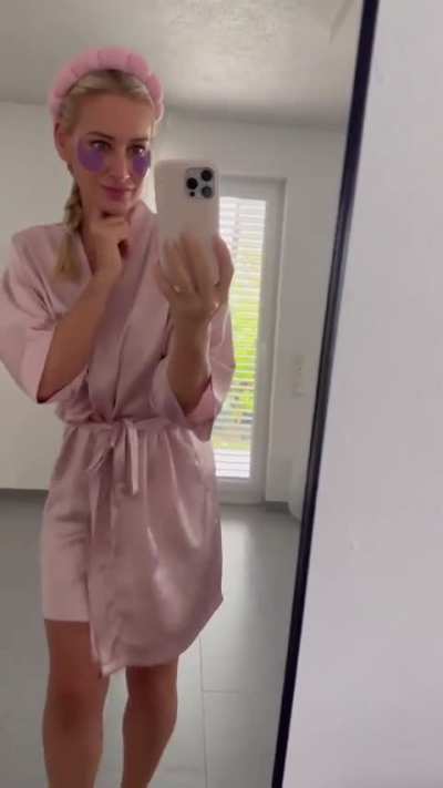 Dirndl Eva