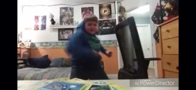 wow he should be a dancer