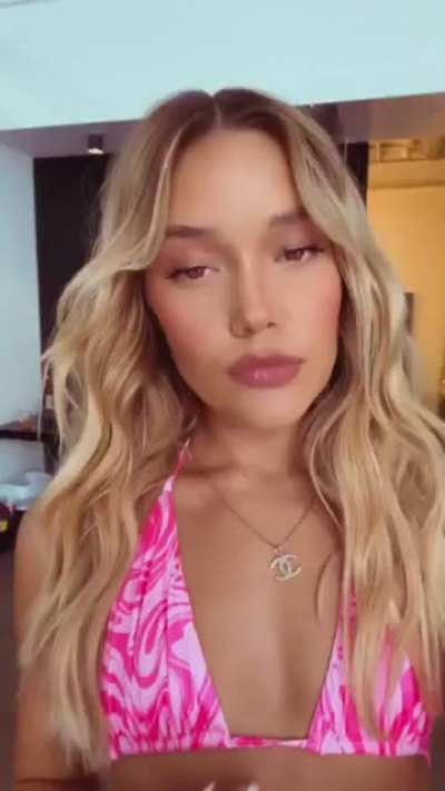 Sexy Pink
