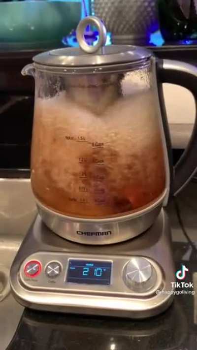 Americans and their electric kettles