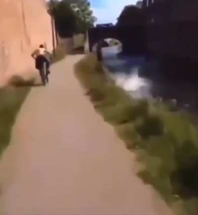 The low quality videos >>