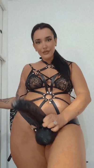 Come here I'll treat your little cock as it deserves [domme]