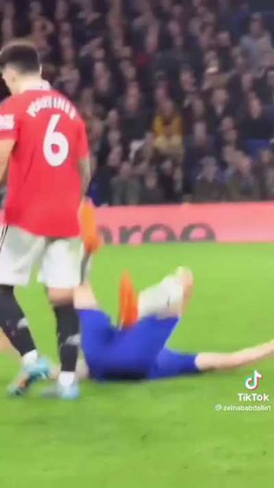 Antony and Martinez bullying Jorginho