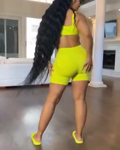she look good in anything