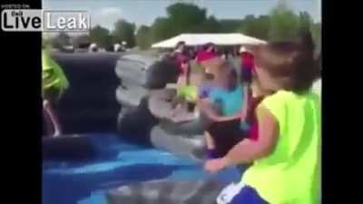 This child getting discombobulated