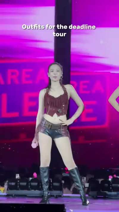 What happened to Jennie’s stylist for the born pink tour
