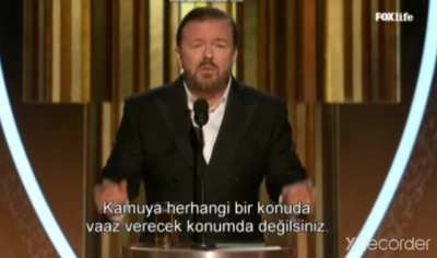 Dünyadaki bütün bu kötülükler varken bir grup duyar kasmakla görevlendirilmiş insanların kürsüye çıkıp hayvansever hümanist ırkçılık karşıtı konuşmalarına karşın bence çok önemli bir konuşma. Bu konuşmaya yapabildikleri sadece gülmek oldu. Tamamını bu lin