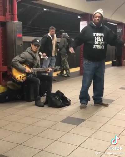 This guy has a voice of an angel.