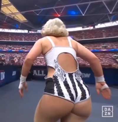 Toni Storm