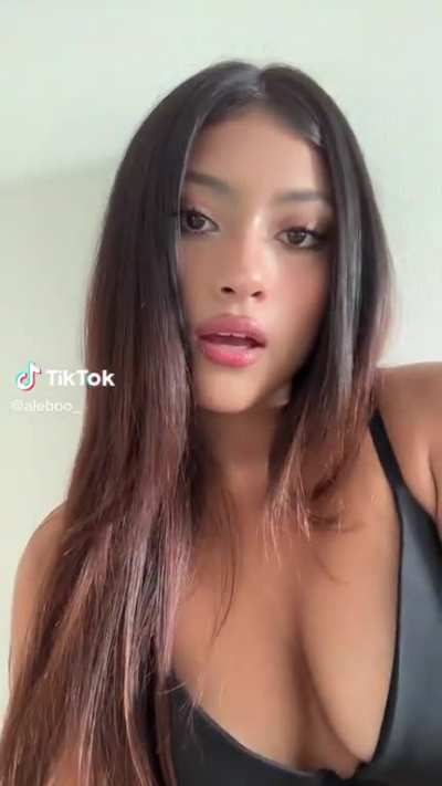 @aleboo_
