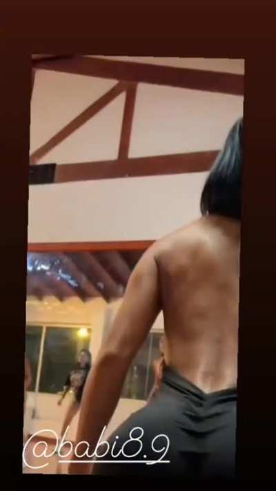 Barby Mora 05 Twerk