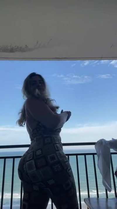 Gummy PAWG