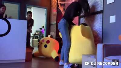 Watch Sam's ass shake