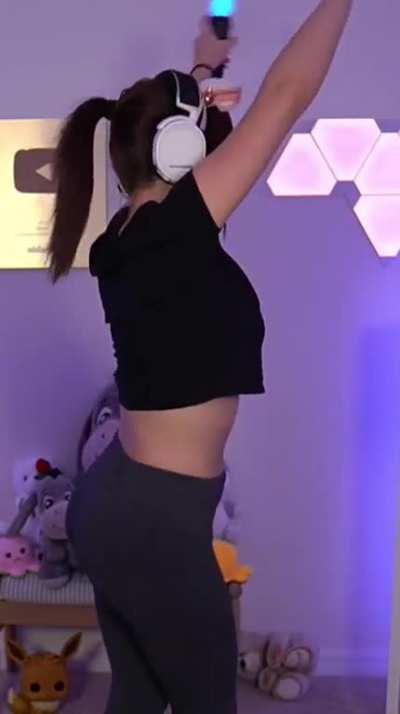 👀