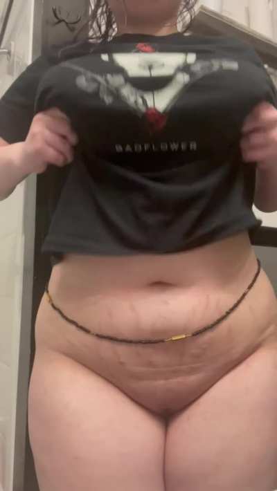 Fill up a big titty goth girl today