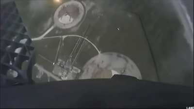 SpaceX simultaneous landing of Falcon Heavy boosters from today’s Space Force launch