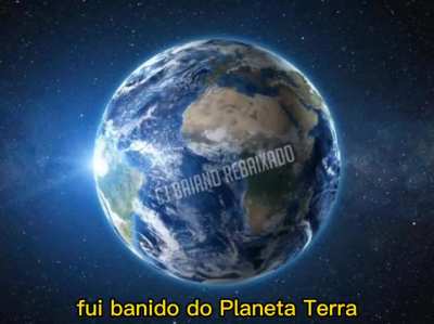 Ednaldo Pereira estar á comer sua comida....