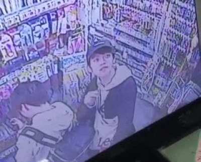 That face tho.... (Sorry for bad res)