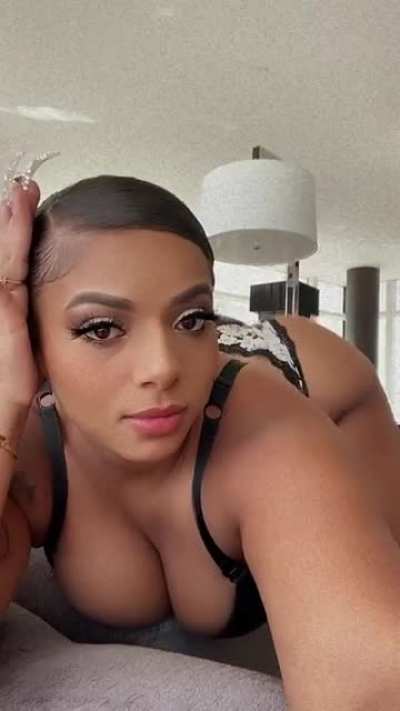 👅